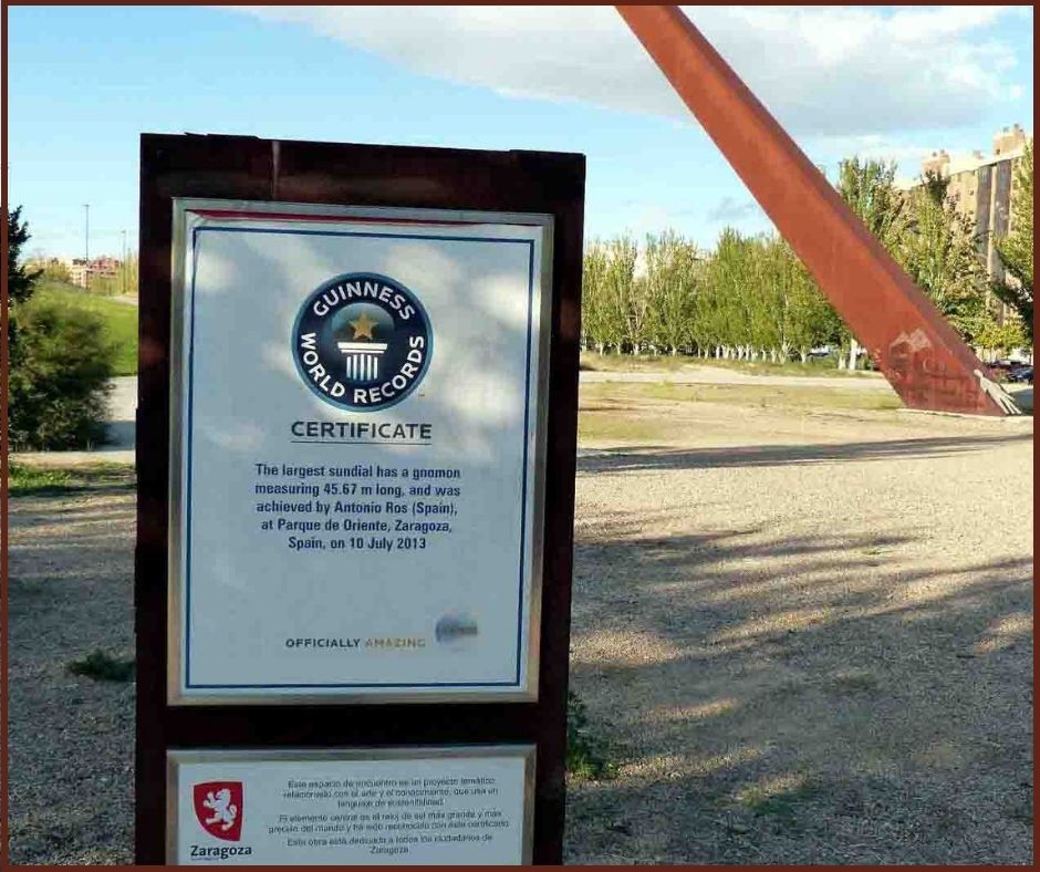 El reloj solar más grande del mundo está en Zaragoza - CroquetArte